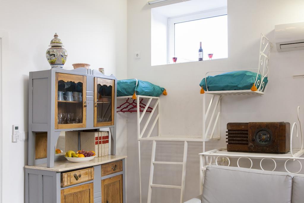 Joivy Alfama 35 Apartments Lissabon Buitenkant foto