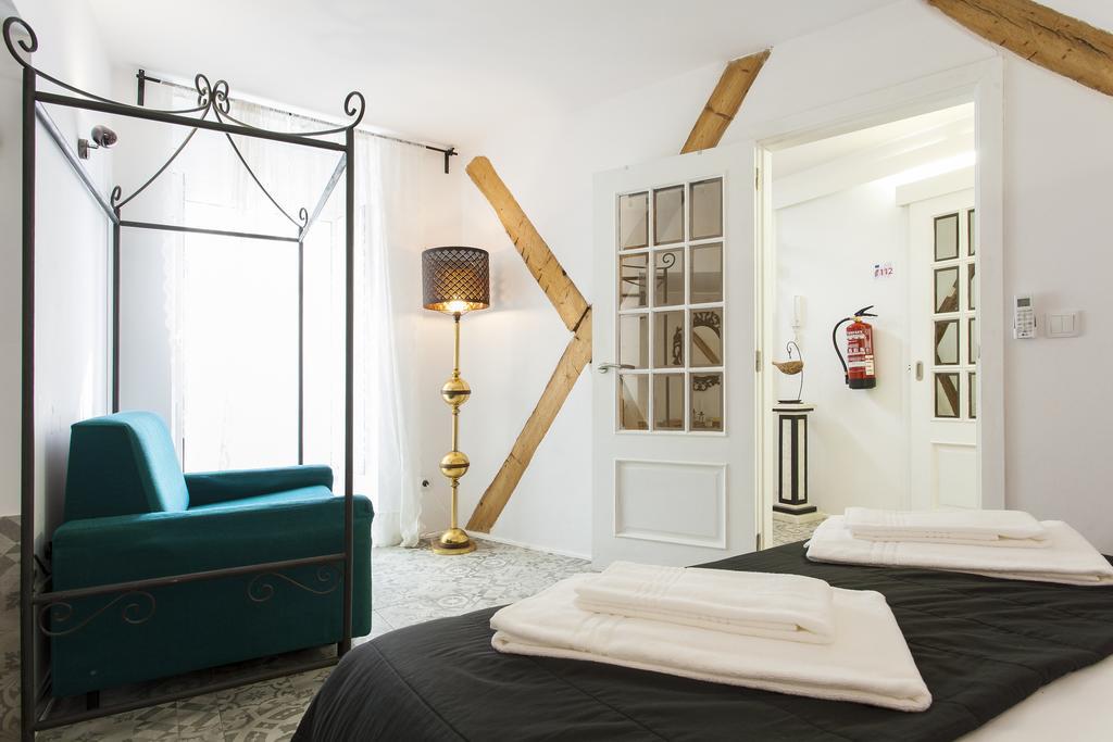 Joivy Alfama 35 Apartments Lissabon Buitenkant foto
